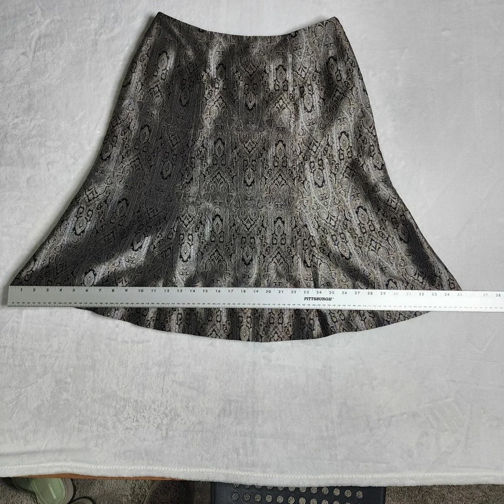 Amanda Smith Flare Skirt Size 10  Black, Gold &‎ Silver Pattern